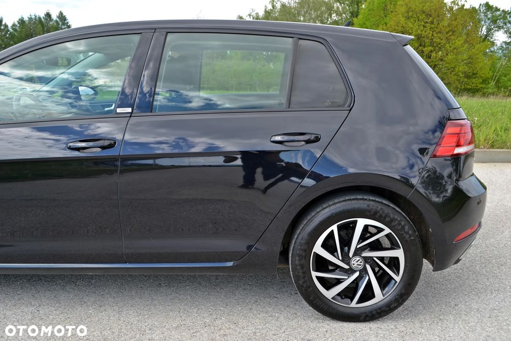 Volkswagen Golf - 9