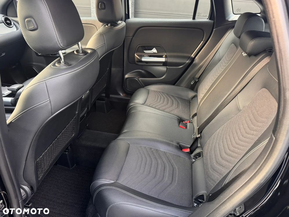 Mercedes-Benz GLA 220 d Progressive - 17