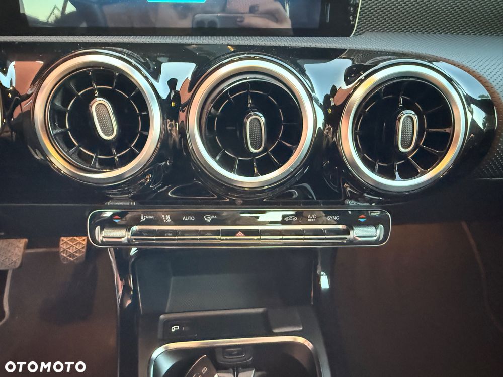 Mercedes-Benz Klasa A 180 Edition 2020 - 17