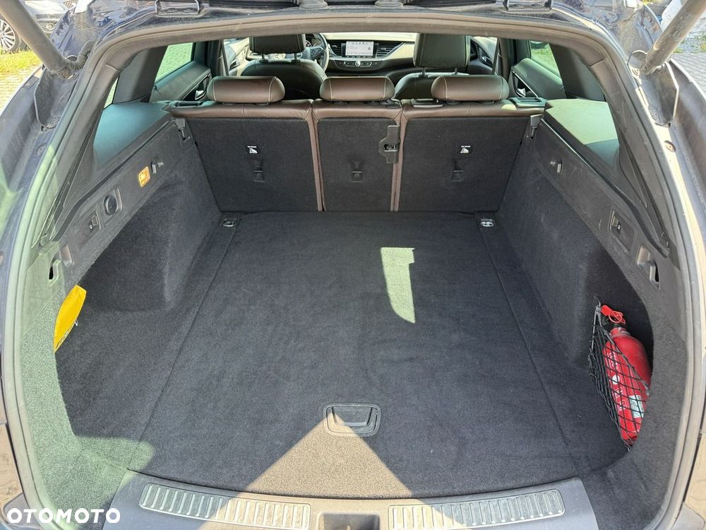 Opel Insignia - 28