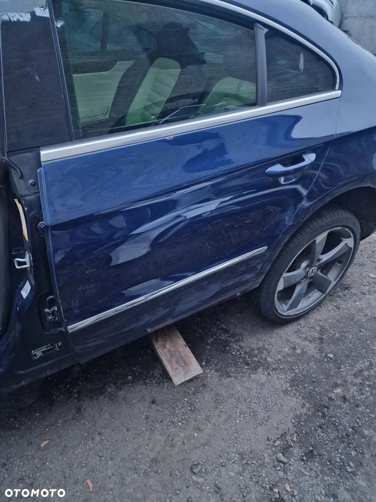 Drzwi  lewy tył vw Passat  cc  08-12  w kolorze  LD5Q - 2