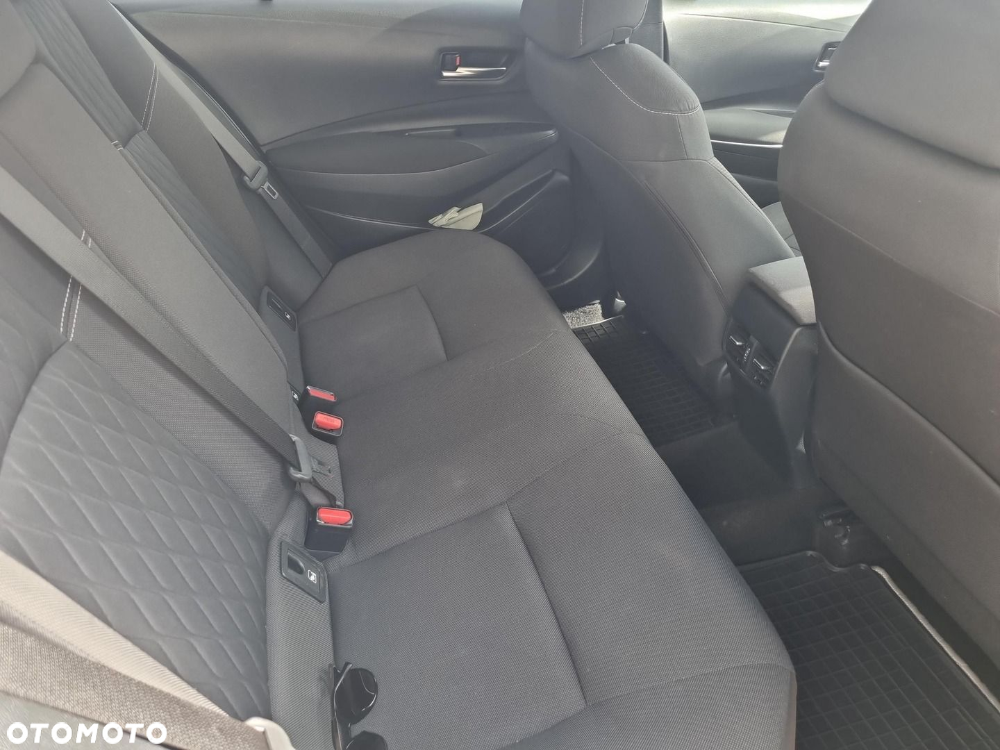 Toyota Corolla - 11