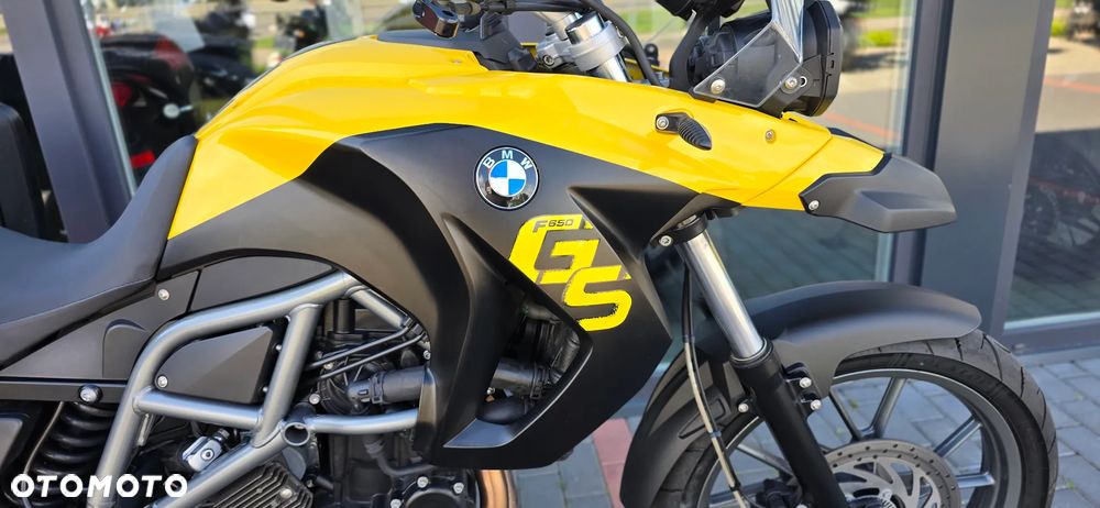 BMW F - 11