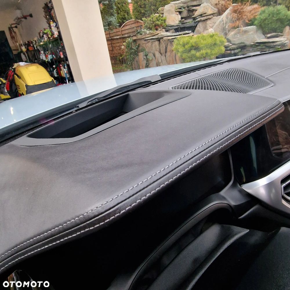 BMW M4 Competition M xDrive - 18