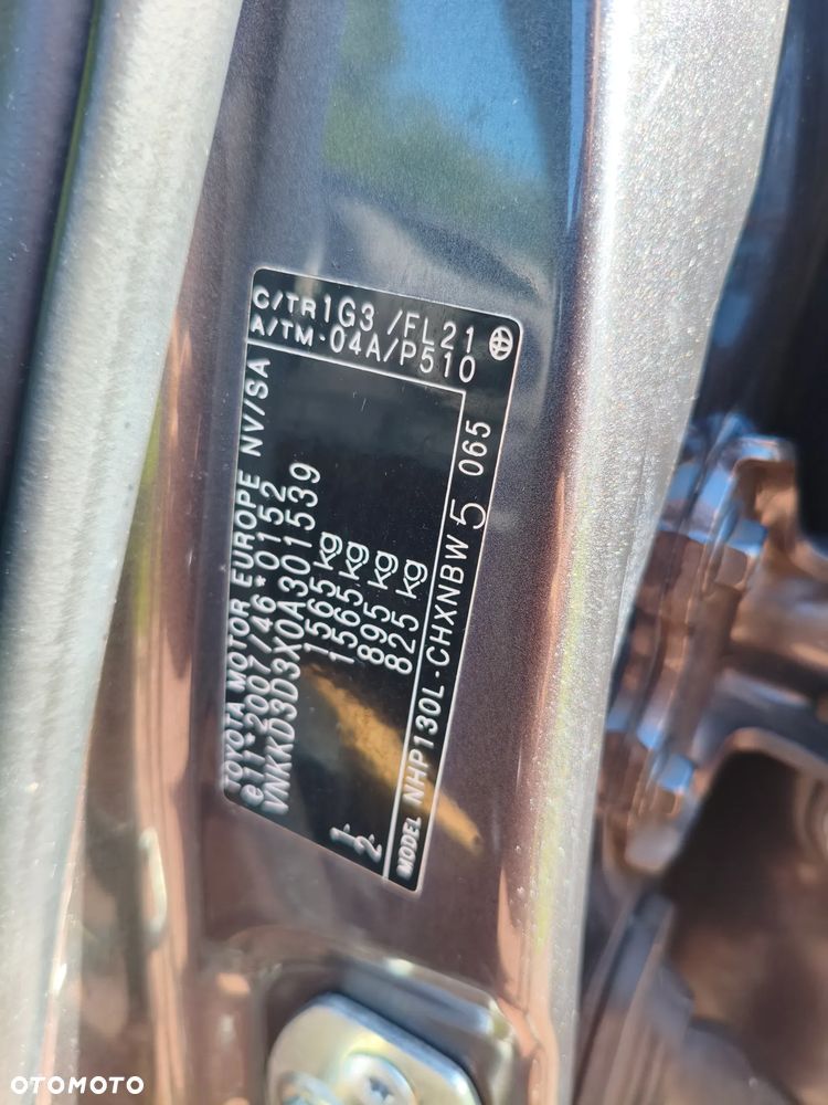 Toyota Yaris - 9