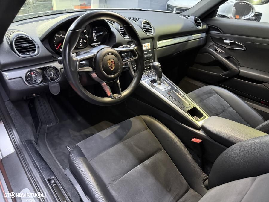 Porsche 718 Cayman - 9