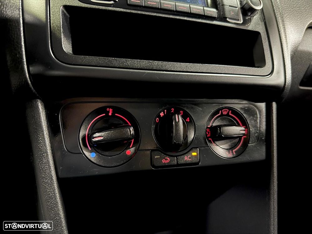 VW Polo 1.2 Confortline - 26