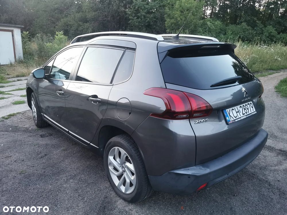 Peugeot 2008 1.2 Pure Tech Style S&S - 7