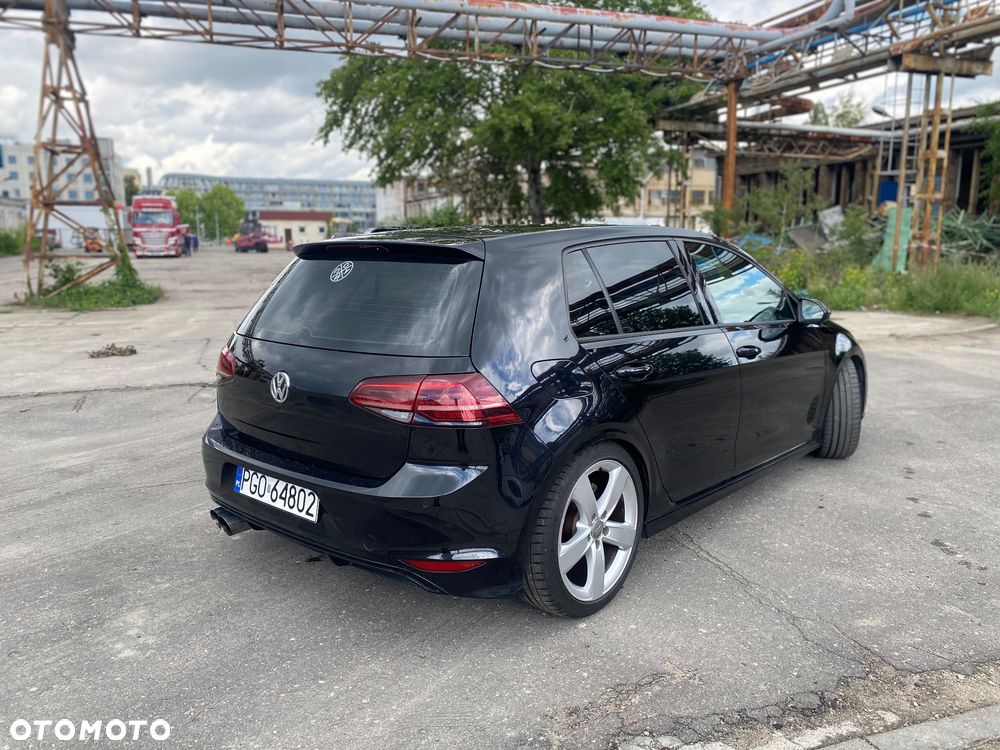 Volkswagen Golf - 6