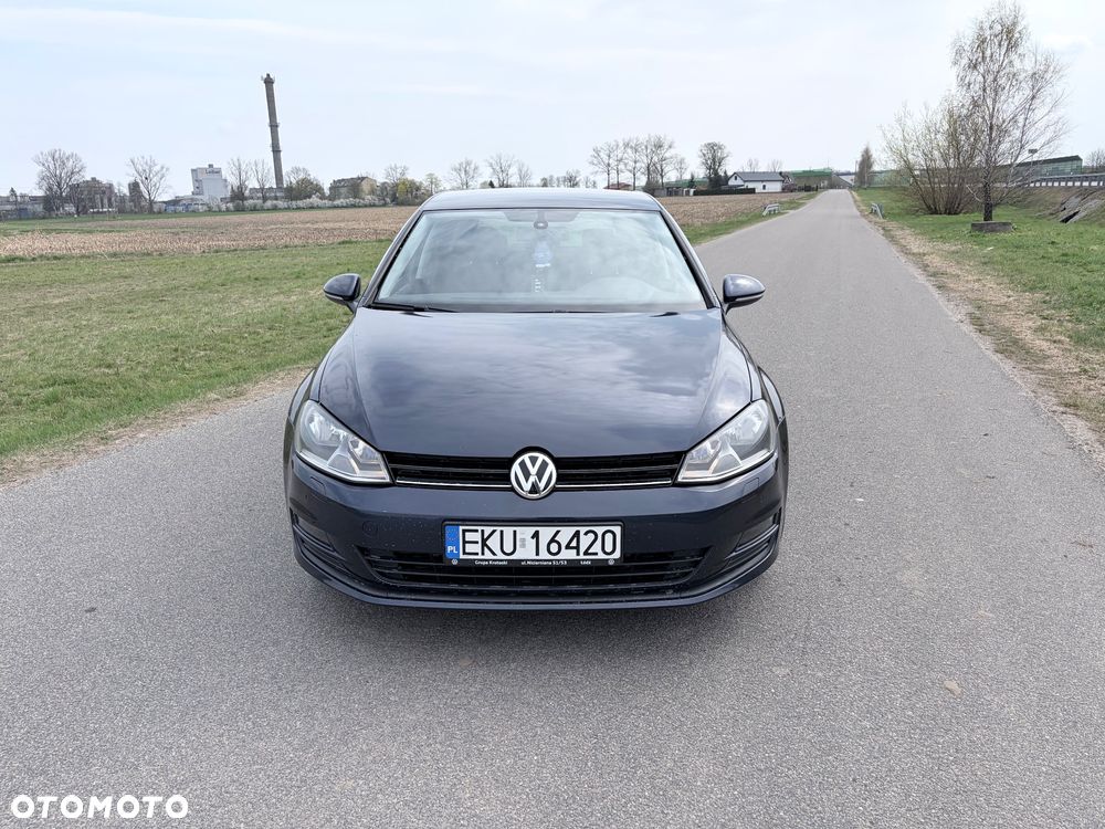 Volkswagen Golf - 8