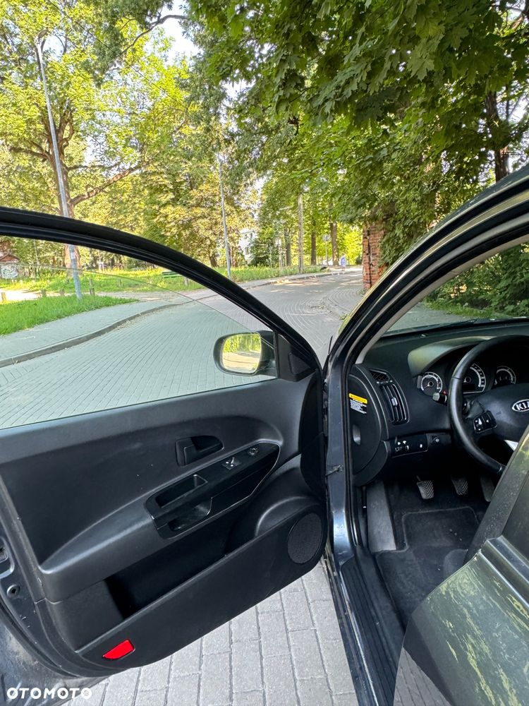 Kia Ceed 1.6 Comfort - 8