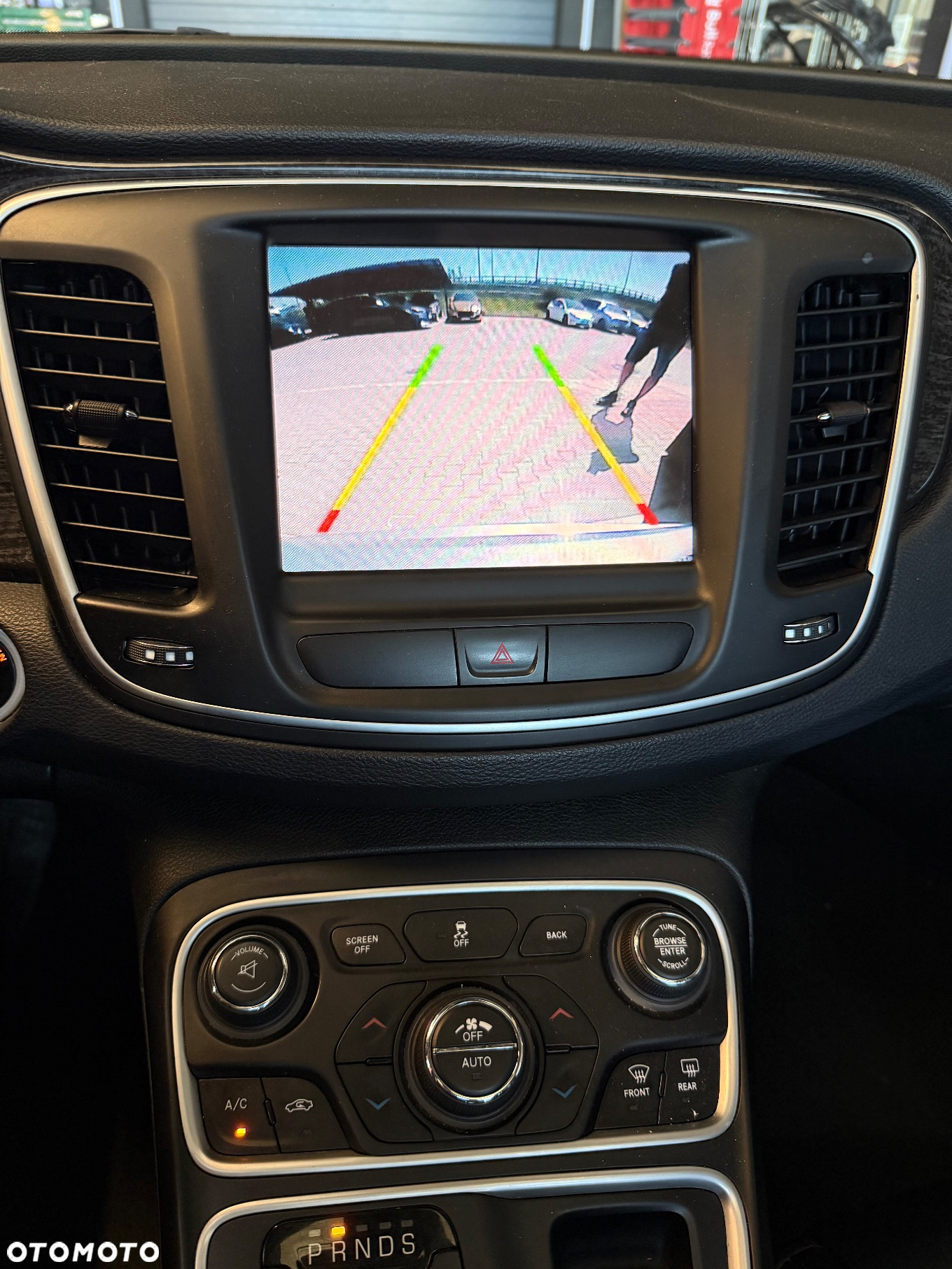 Chrysler 200 - 15