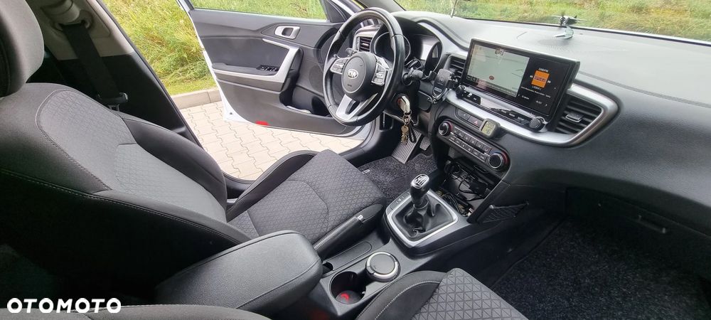Kia Ceed - 19