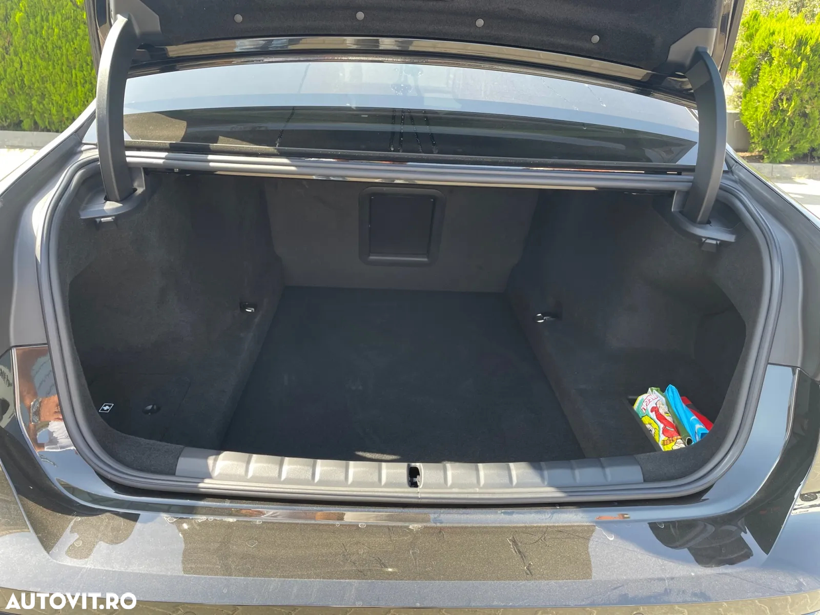 BMW Seria 7 740d xDrive MHEV - 16