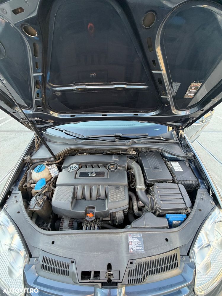 Volkswagen Golf 1.6 Comfortline - 14