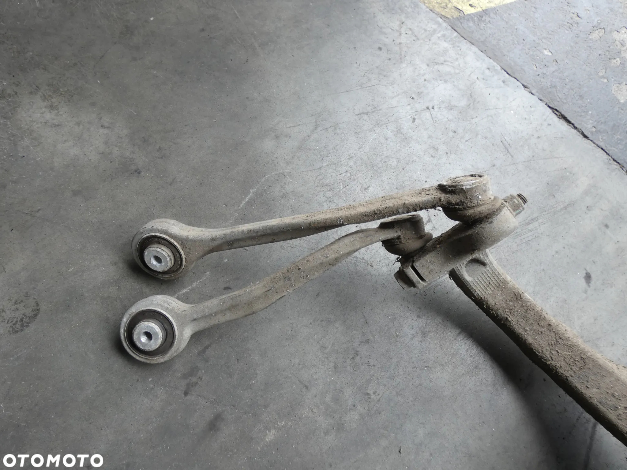 AUDI A6 C7 2.0 TDI ZWROTNICA PRAWA WAHACZE 4G0407242D H228 - 3