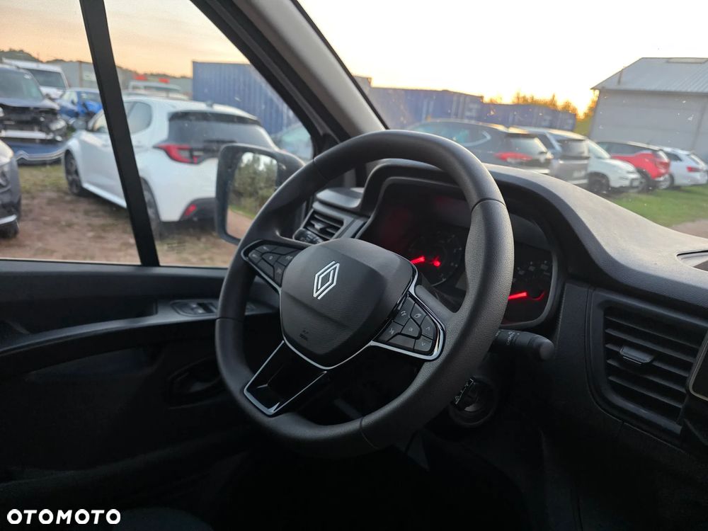 Renault Trafic - 30