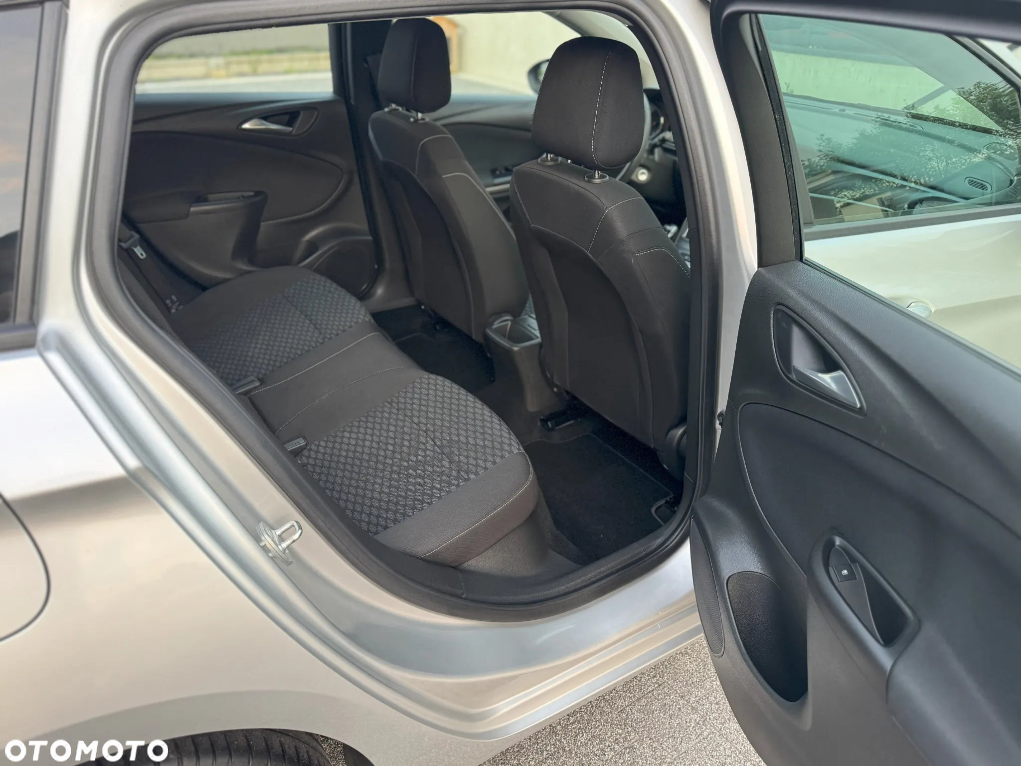 Opel Astra V 1.5 CDTI Edition S&S - 29