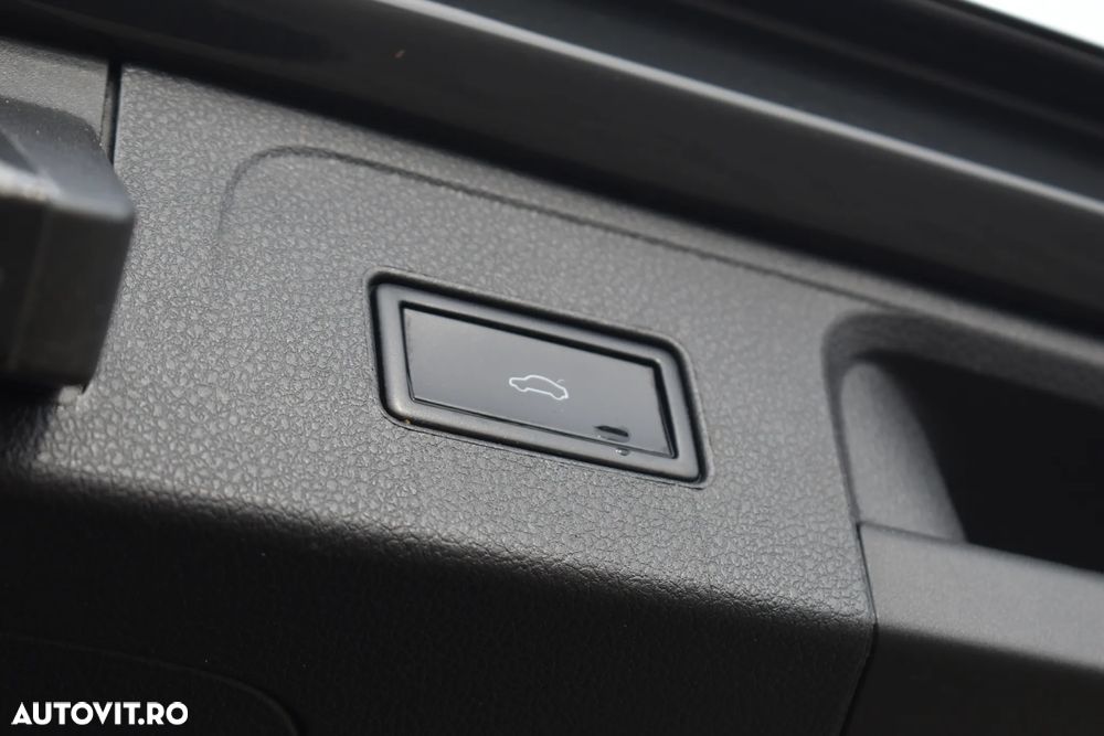 Volkswagen Passat 2.0 TDI DSG (BlueMotion Technology) Highline - 36