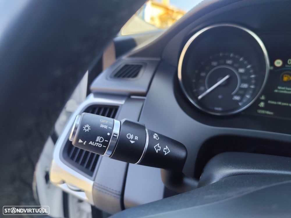 Jaguar E-Pace 2.0 i4D S - 27