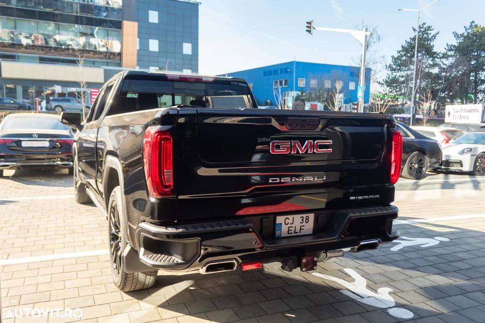 GMC Sierra - 17