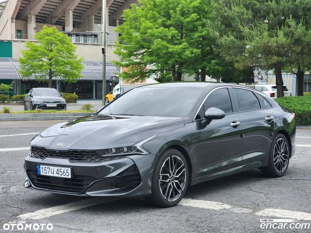Kia K5 - 2