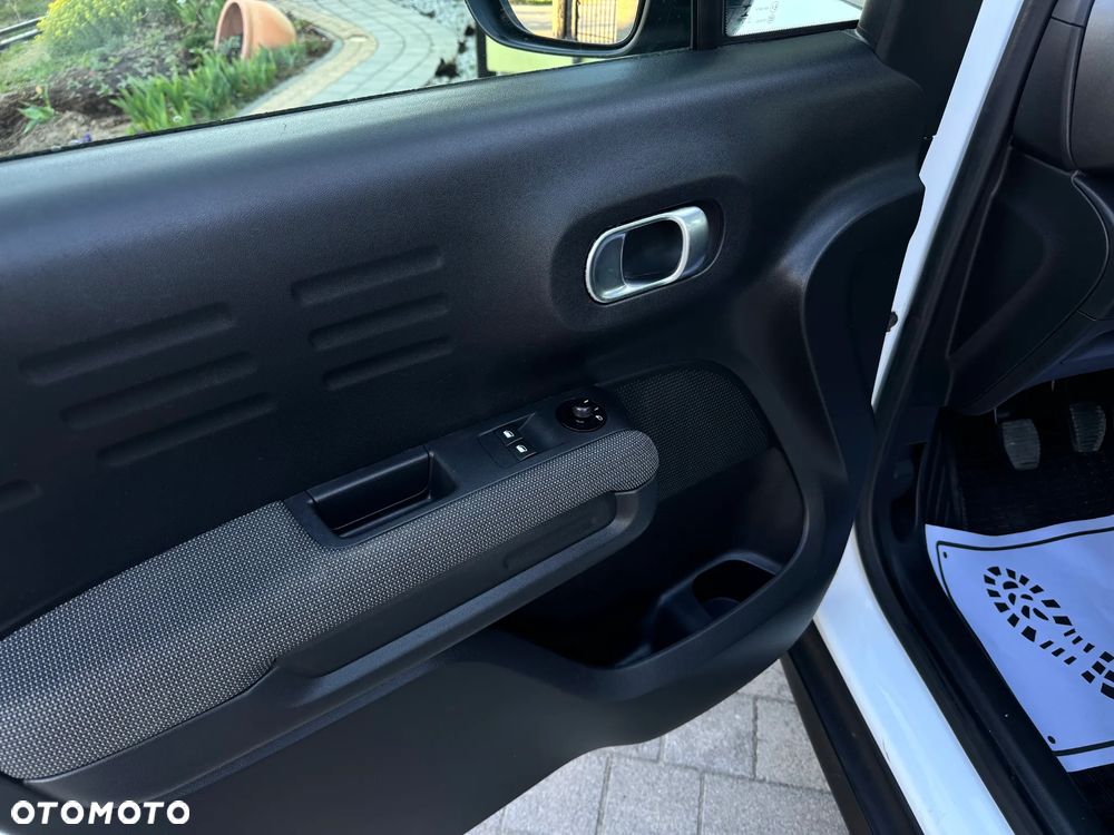 Citroën C3 Aircross 1.6 BlueHDi Feel S&S - 15