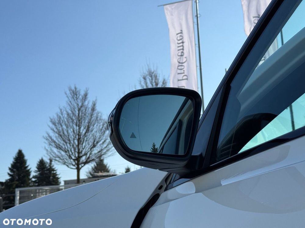 Mercedes-Benz GLB 200 d AMG Line 8G-DCT - 13