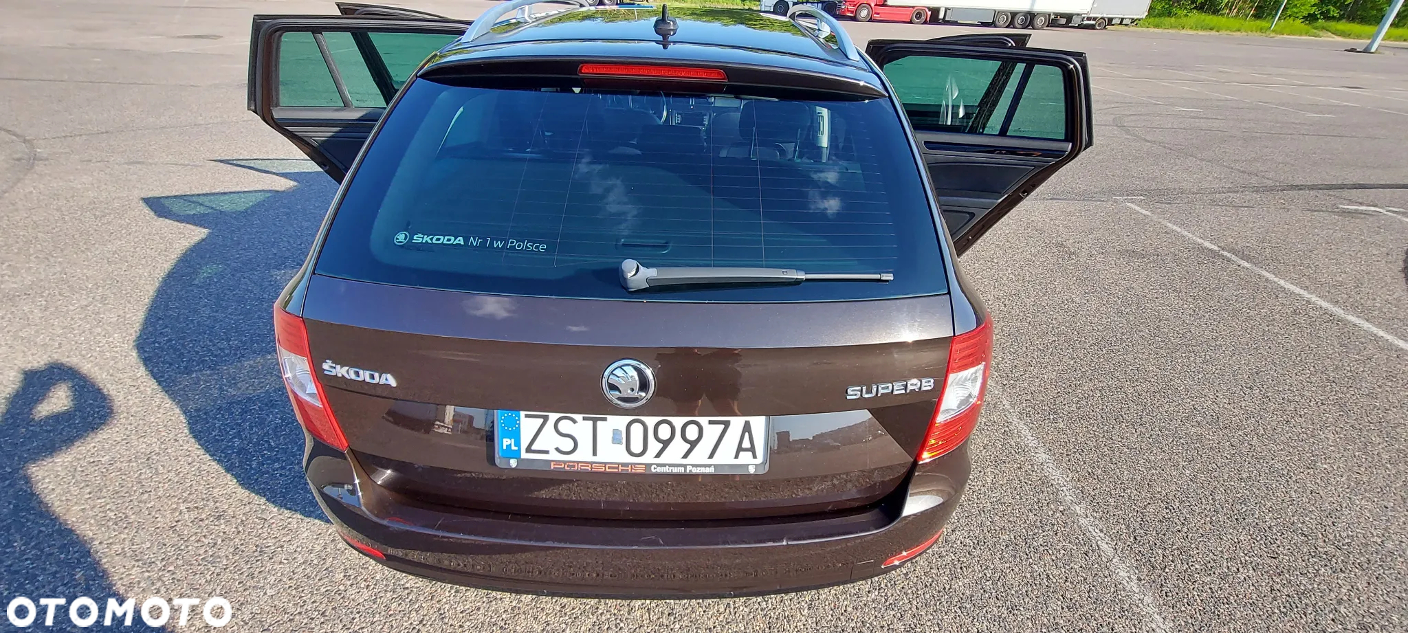 Skoda Superb 2.0 TDI Elegance DSG - 10