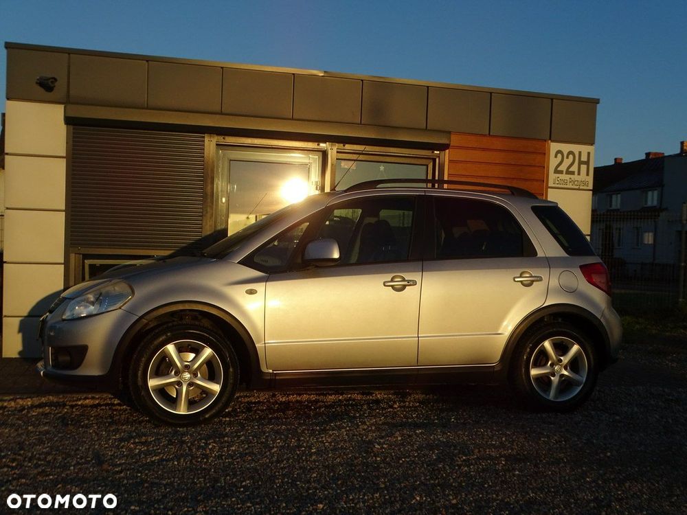 Suzuki SX4 - 4