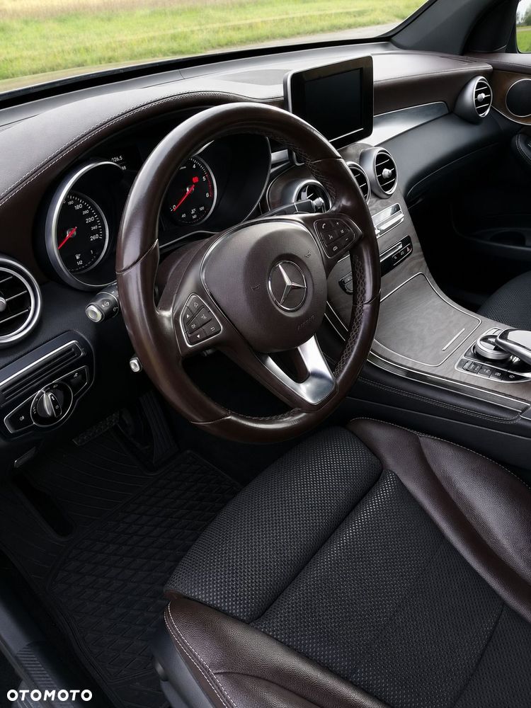 Mercedes-Benz GLC - 8