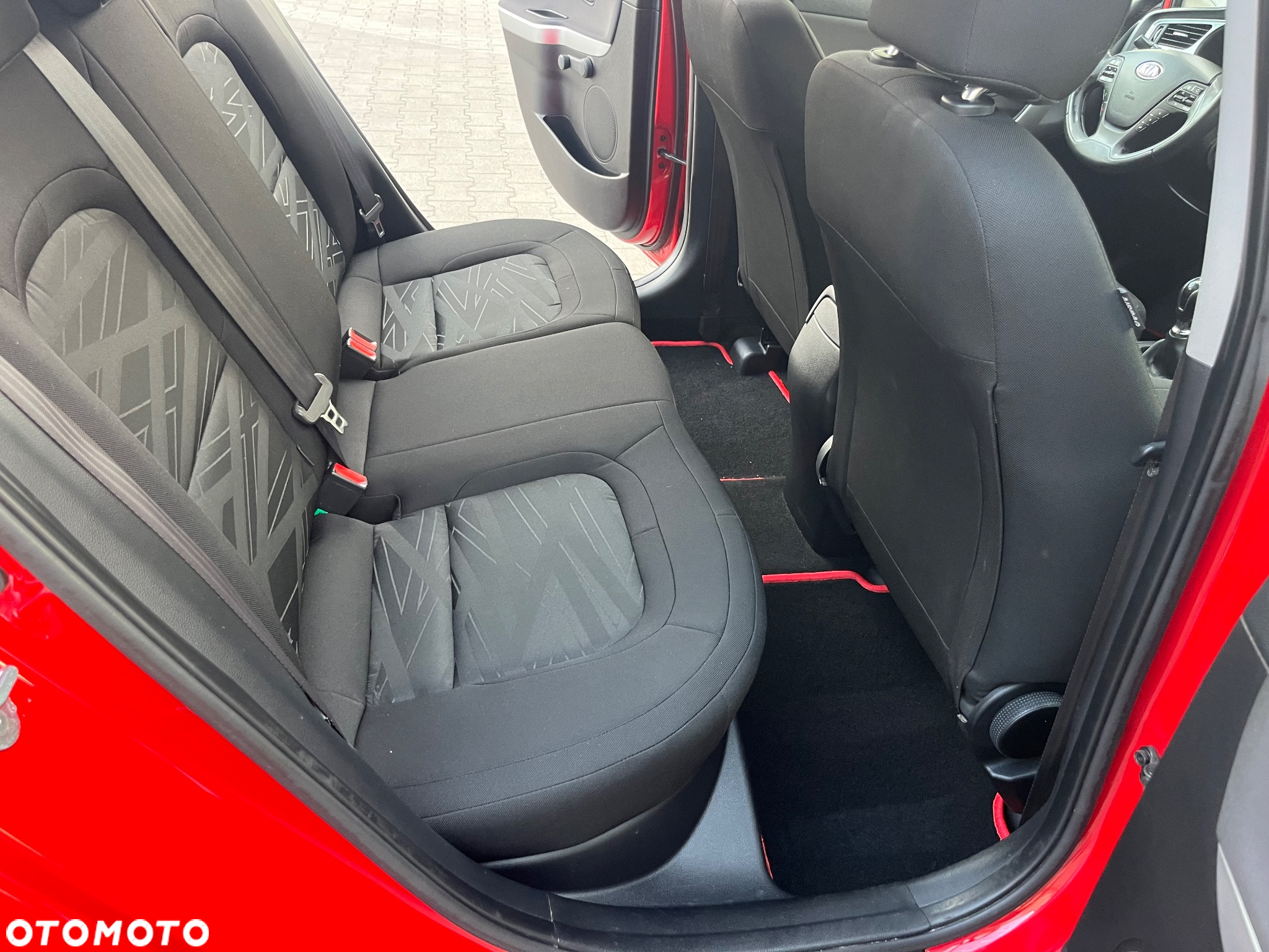 Kia Ceed 1.6 GDI Dream-Team Edition - 13