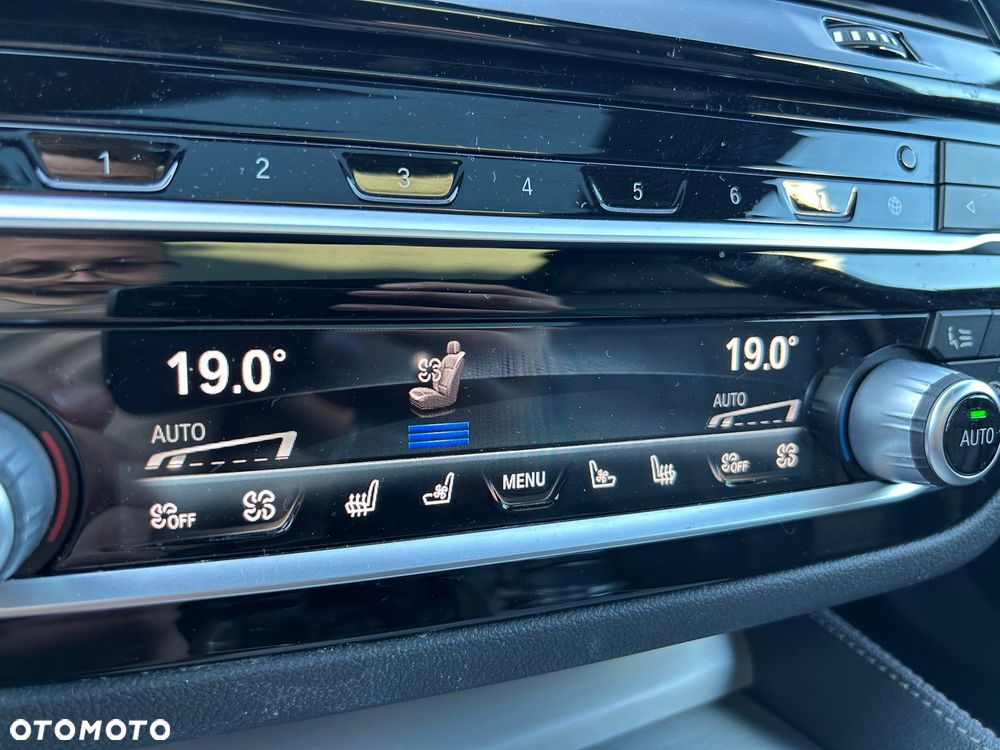 BMW Seria 5 520d M Sport Edition - 21