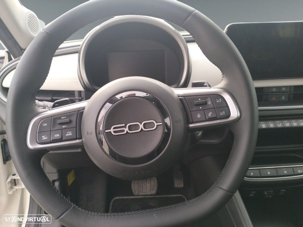 Fiat 600 1.2 Hybrid Icon - 13