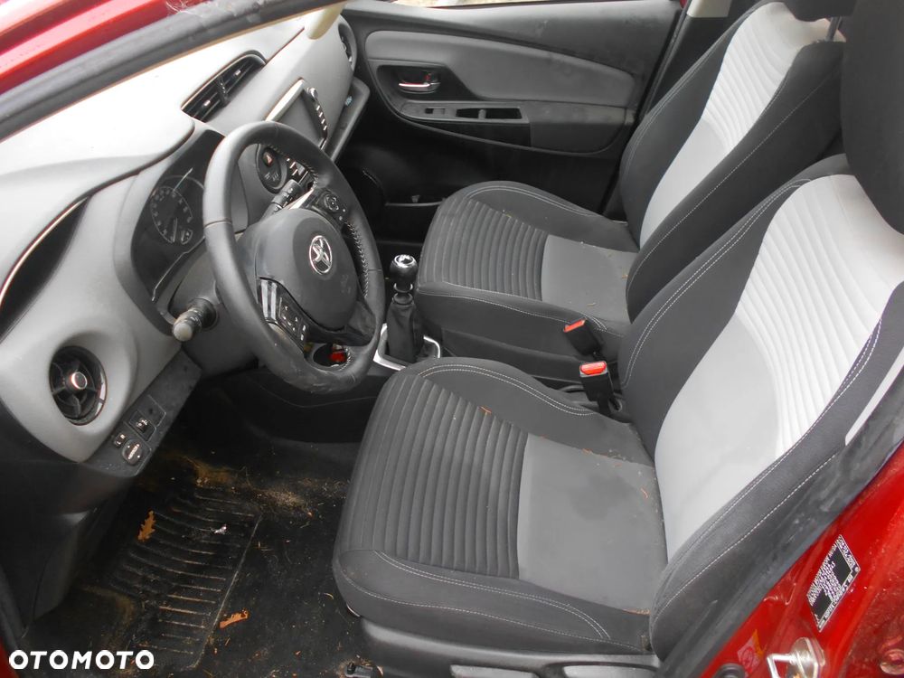 TOYOTA YARIS HYBRID FRP III 2017-2019 LIFT KOD LAKIERU 3T3 SILNIK 1.5 BENZYNA 2NRFKE H2N P12P SKRZYNIA BIEGOW MANUALNA 6 BIEGOWA MTM 6F WERSJA EUROPA  MASKA LAMPA LUSTERKO ZDERZAK PAS PRZEDNI BLOTNIK ZAWIESZENIE - 10