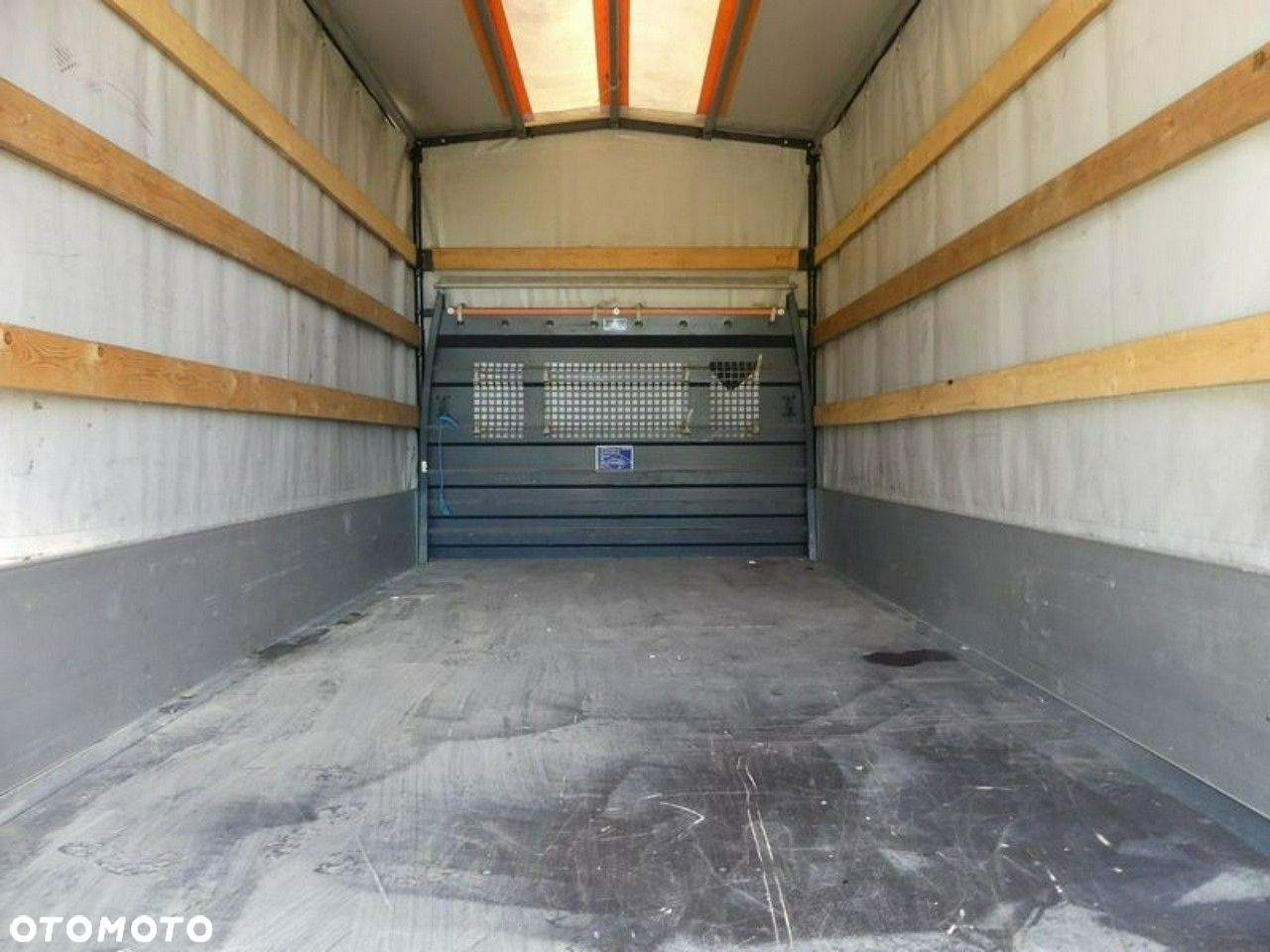 Ford Transit - 9