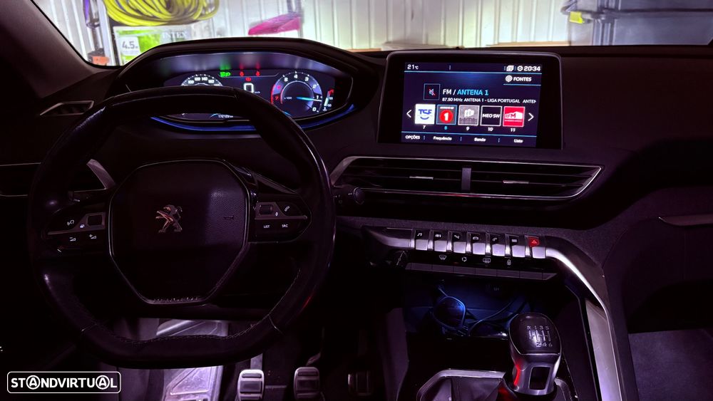 Peugeot 3008 PureTech 130 Stop & Start GPF Allure Pack - 27