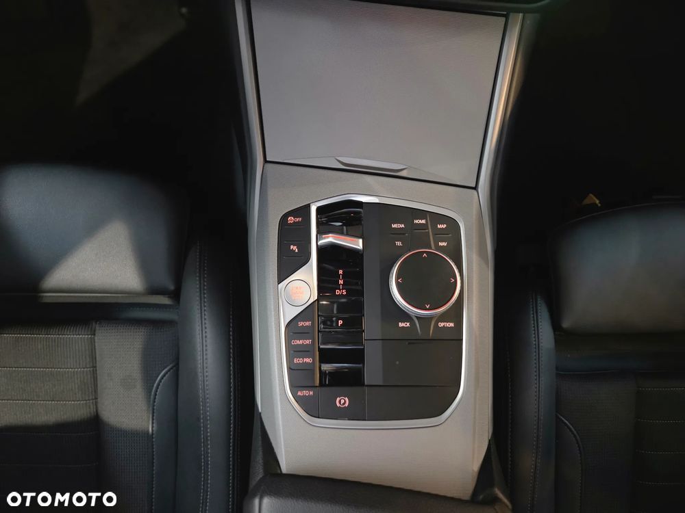 BMW Seria 3 - 12