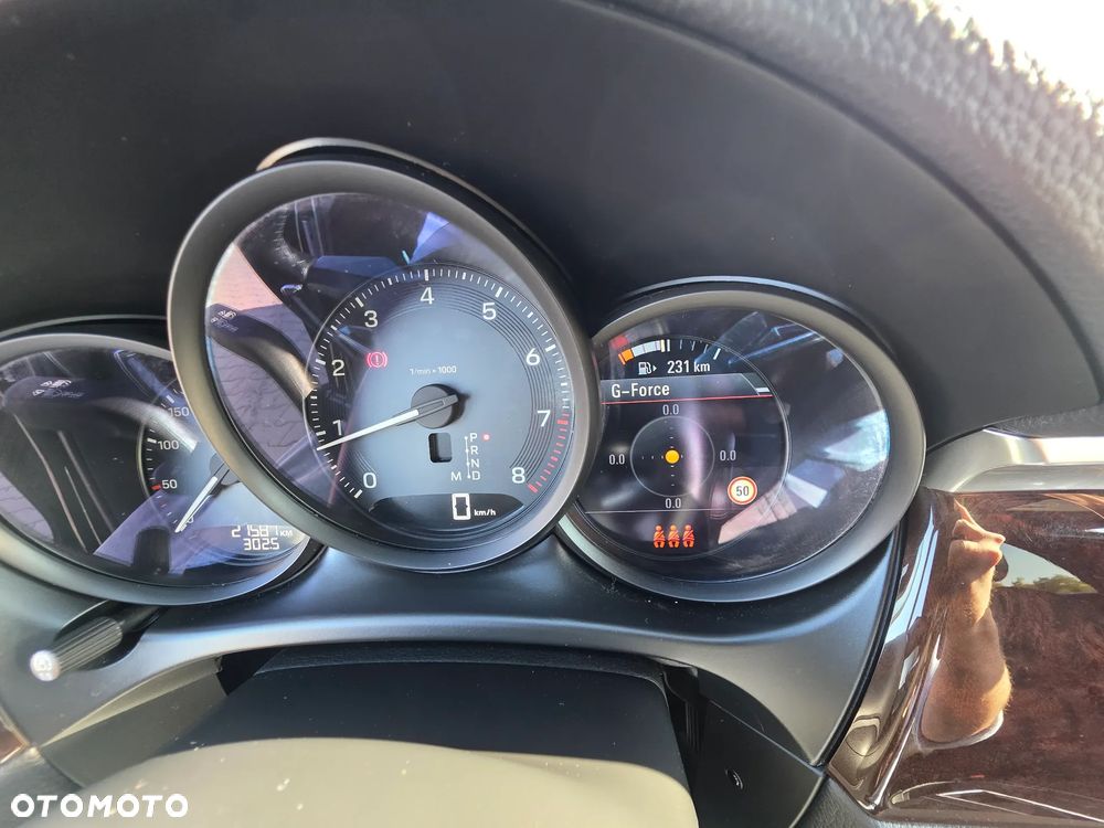 Porsche Macan Standard - 21