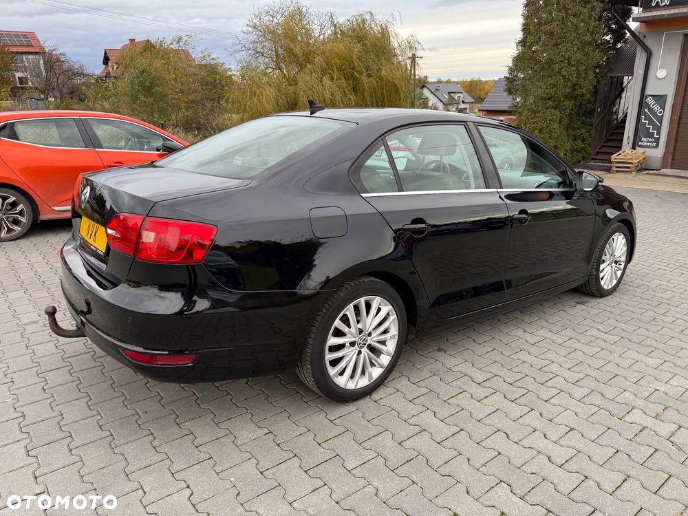 Volkswagen Jetta 1.4 TSI DSG Comfortline - 5