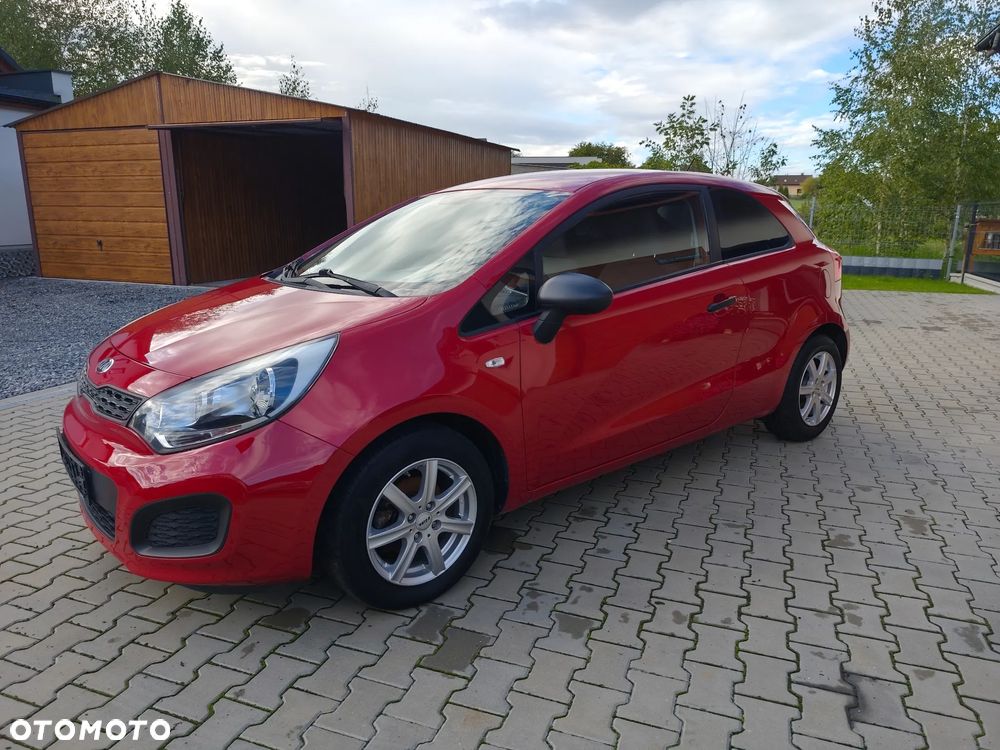 Kia Rio - 35