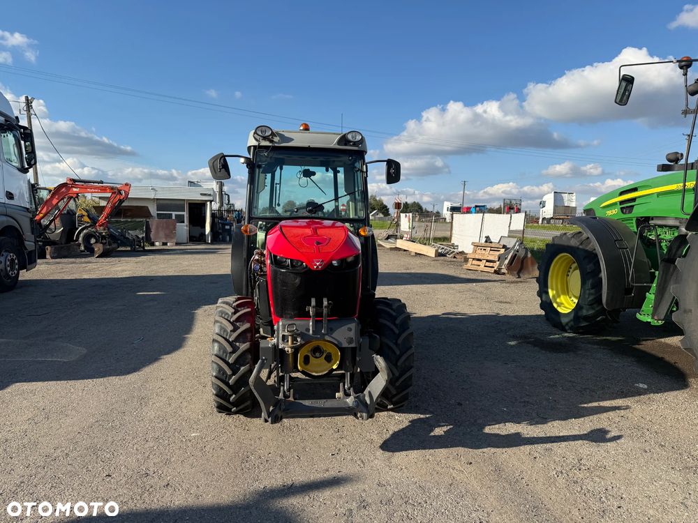 Massey Ferguson F 3710 - 5