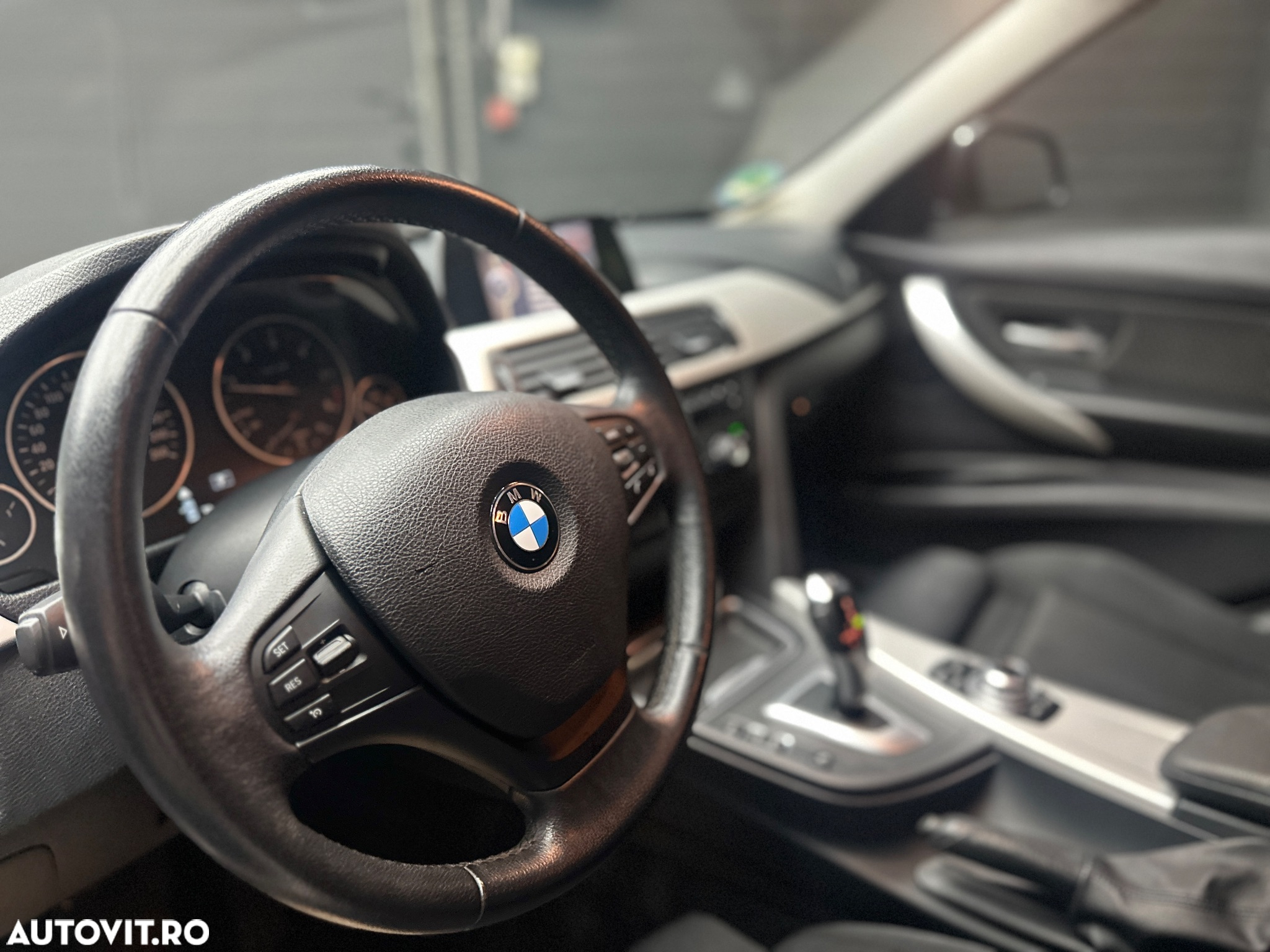 BMW Seria 3 320d Touring Aut. Sport Line - 21