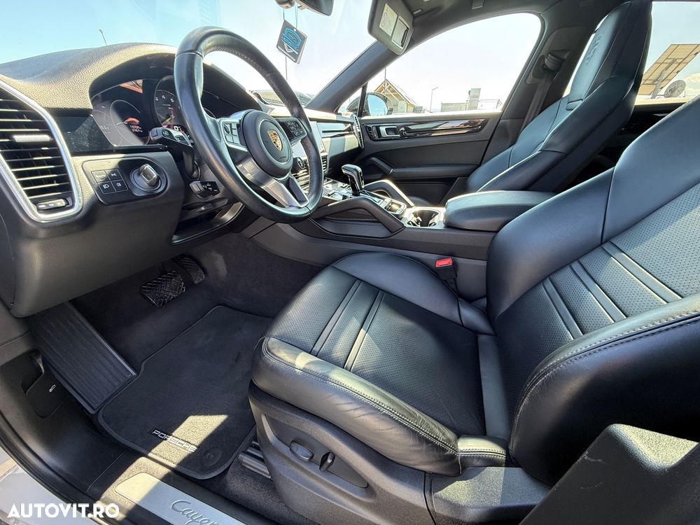 Porsche Cayenne E-Hybrid Tiptronic S Platinum Edition - 26