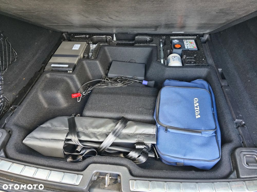 Volvo XC 60 B4 B Momentum Pro - 3