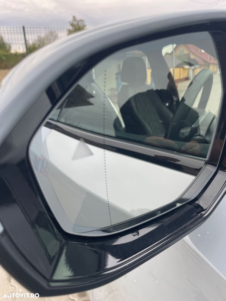 BMW Seria 5 520d AT MHEV - 24
