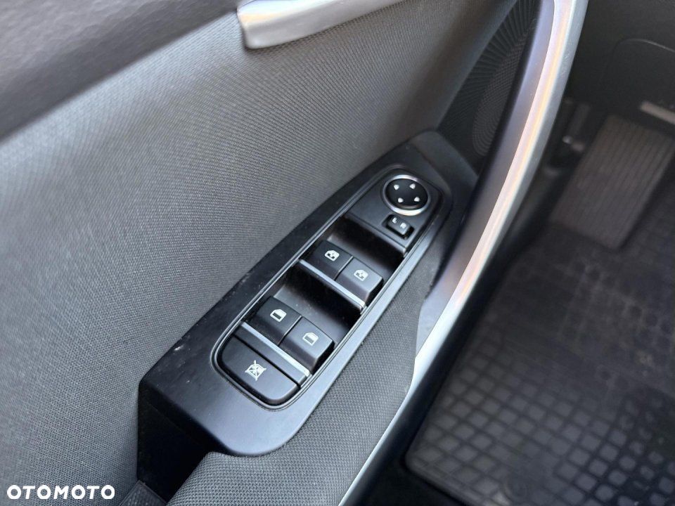 Kia Ceed - 16
