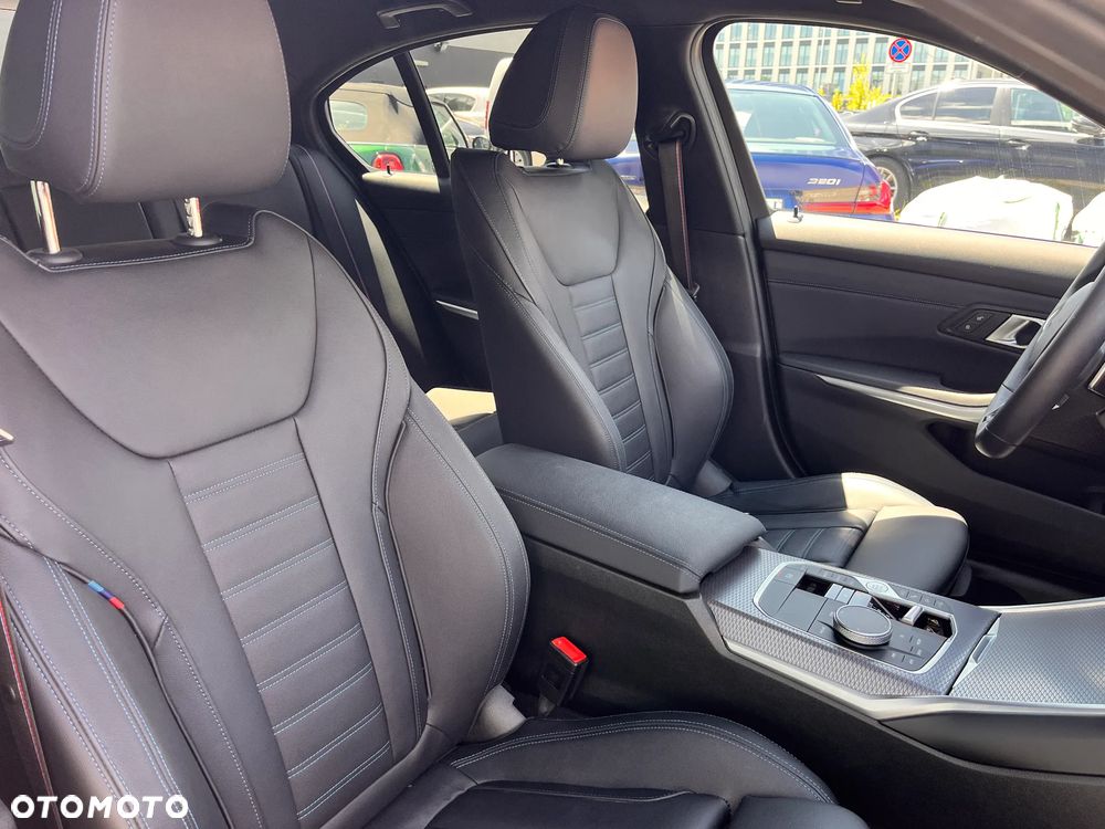 BMW Seria 3 330i xDrive M Sport sport - 19