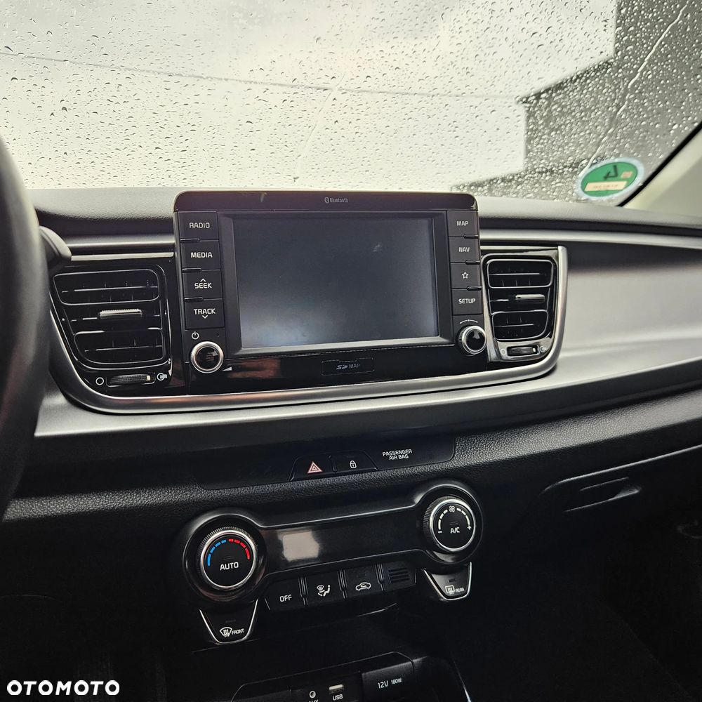 Kia Rio - 20