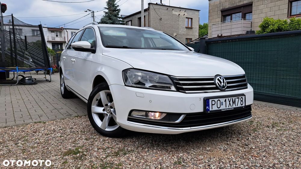 Volkswagen Passat 2.0 TDI BlueMotion Technology Exclusive - 32
